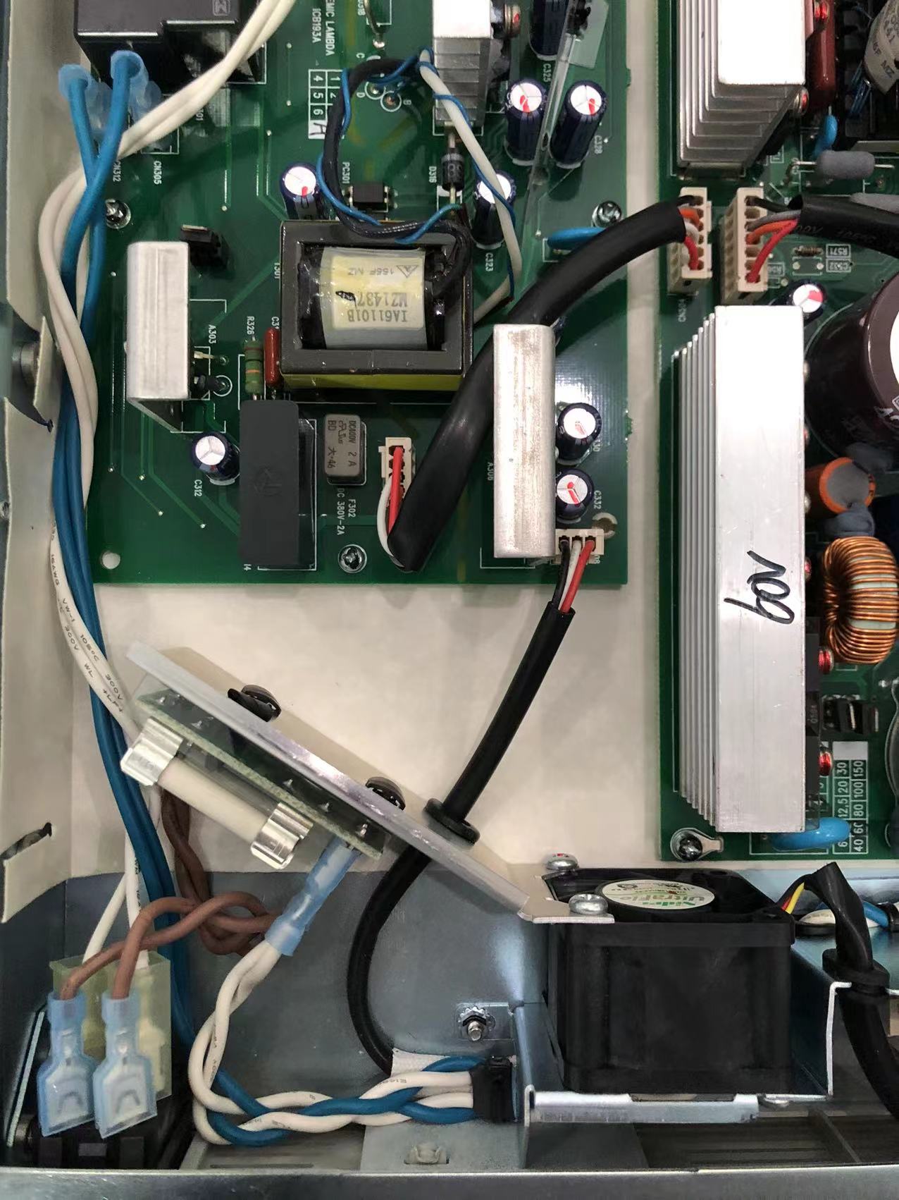 63980d02448f9.jpg 維修電源N5767A 3.jpg