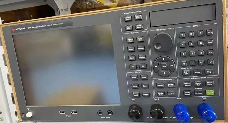 63a260c7d9930.jpg 網分E5071C 20G 12.jpg